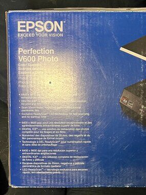 Epson Perfection V600 Photo Flatbed Scanner